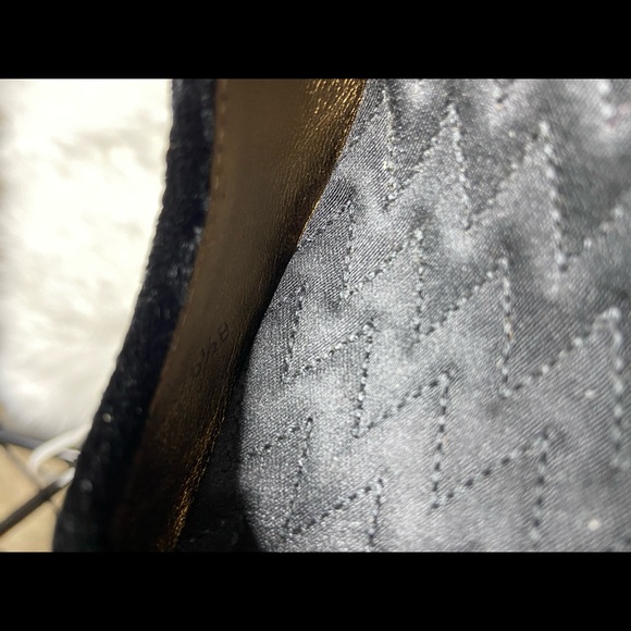 BCBGMAXAZRIA Satin and Velvet Chunky Heels 6 1/2 B - Picture 3 of 5